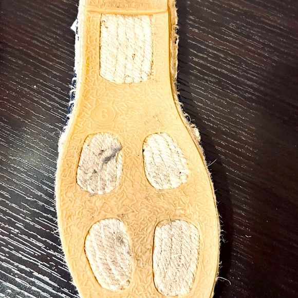 Tory Burch, red and navy blue espadrilles - Picture 3 of 5